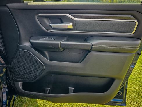 Used 2022 RAM 1500 Big Horn AWD/4WD image 36