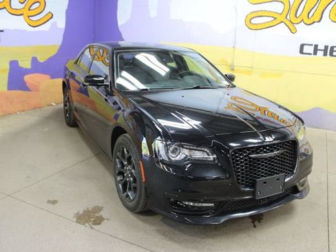 Used 2023 Chrysler 300 Touring L w/ Popular Equipment Group AWD/4WD image 2