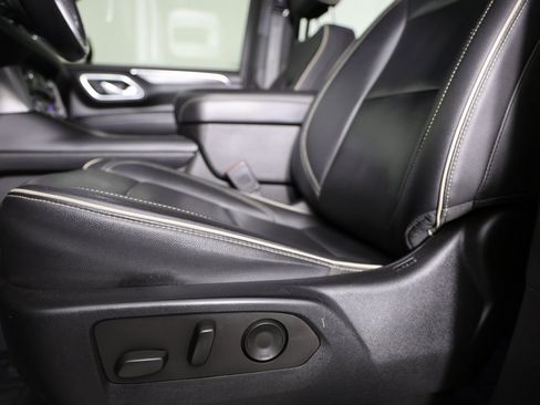 Used 2021 GMC Yukon SLT w/ SLT Premium Package image 5