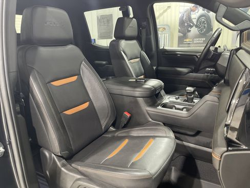 Used 2023 GMC Sierra 1500 AT4 w/ Technology Package image 21