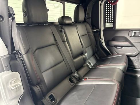 Used 2022 Jeep Gladiator Rubicon w/ Cold Weather Group image 12