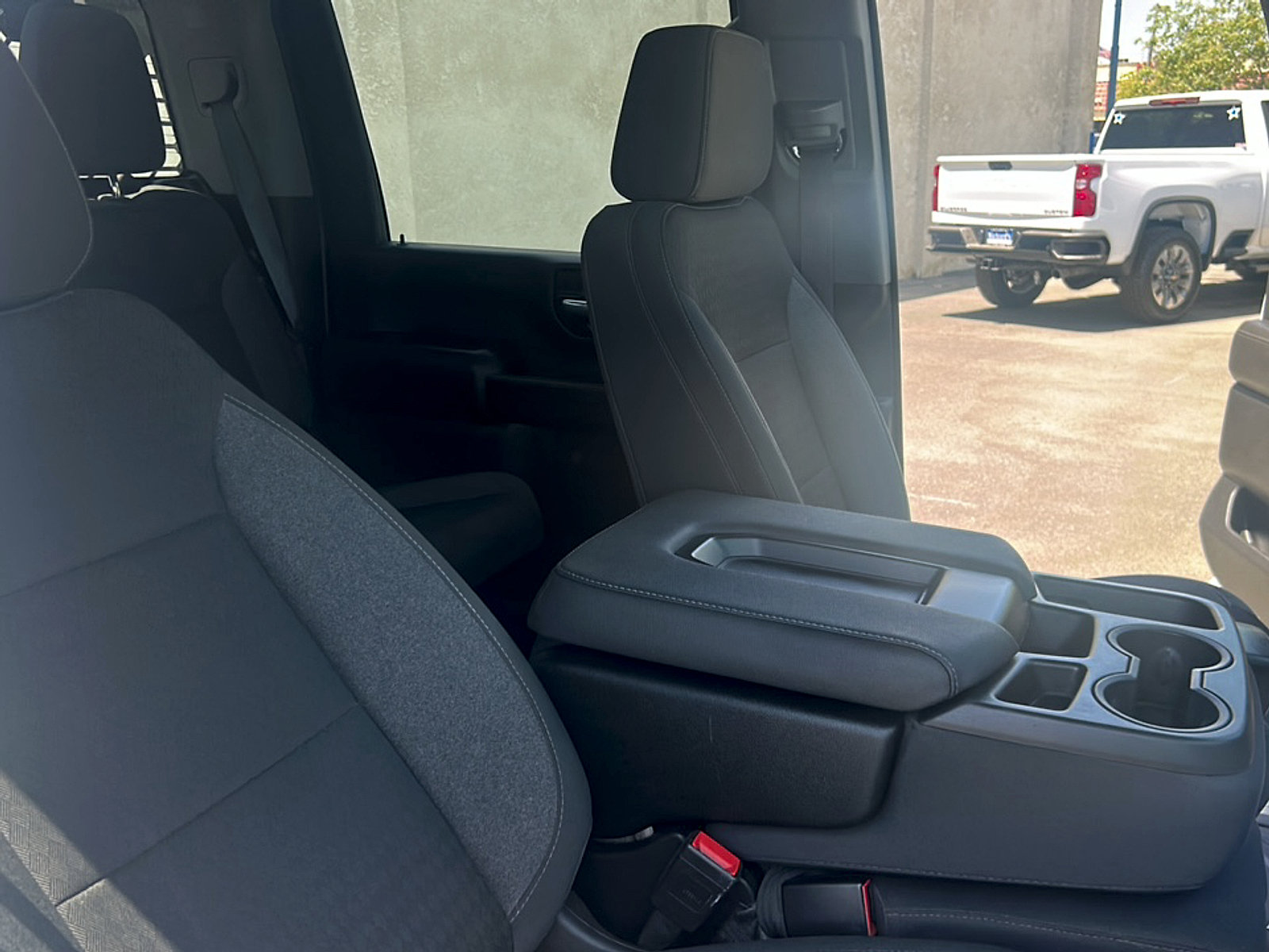 Used 2023 Chevrolet Silverado 3500 LT w/ Convenience Package AWD/4WD image 31