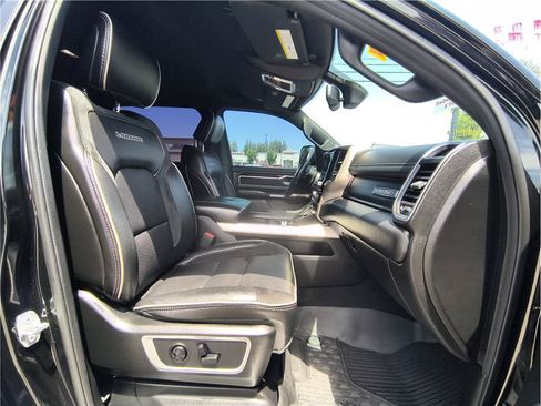 Used 2019 RAM 1500 Laramie AWD/4WD image 13