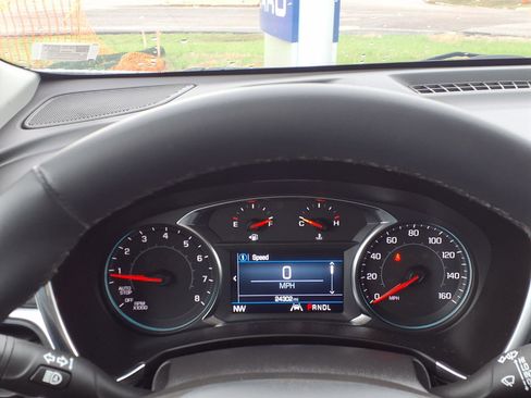 Used 2024 Chevrolet Equinox LT AWD/4WD image 17