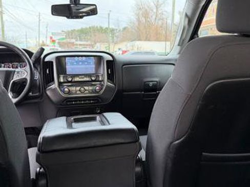 Used 2015 Chevrolet Silverado 2500 LT w/ LT Convenience Package image 19