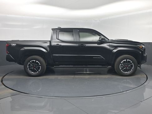 Used 2024 Toyota Tacoma TRD Sport image 31