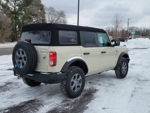New 2025 Ford Bronco Big Bend image 4