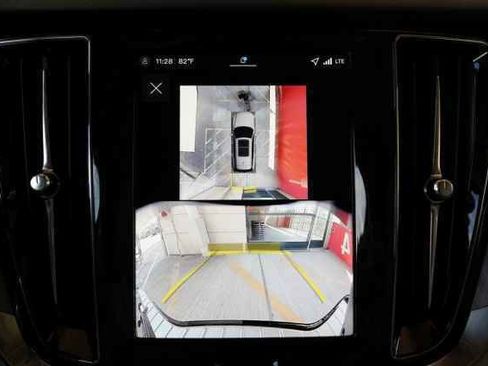 New 2026 Volvo V60 B5 Cross Country Plus w/ Climate Package image 17