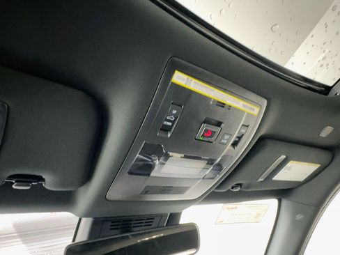 New 2025 Lexus UX 300h FWD image 18