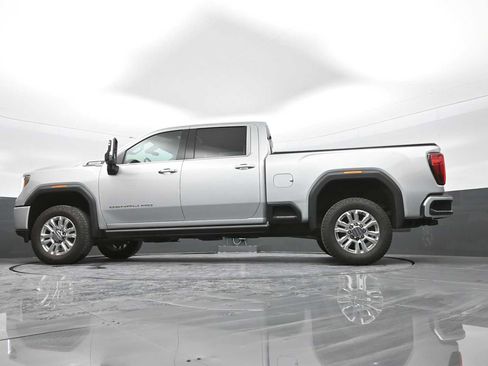 Used 2022 GMC Sierra 3500 Denali w/ Denali Ultimate Package image 40