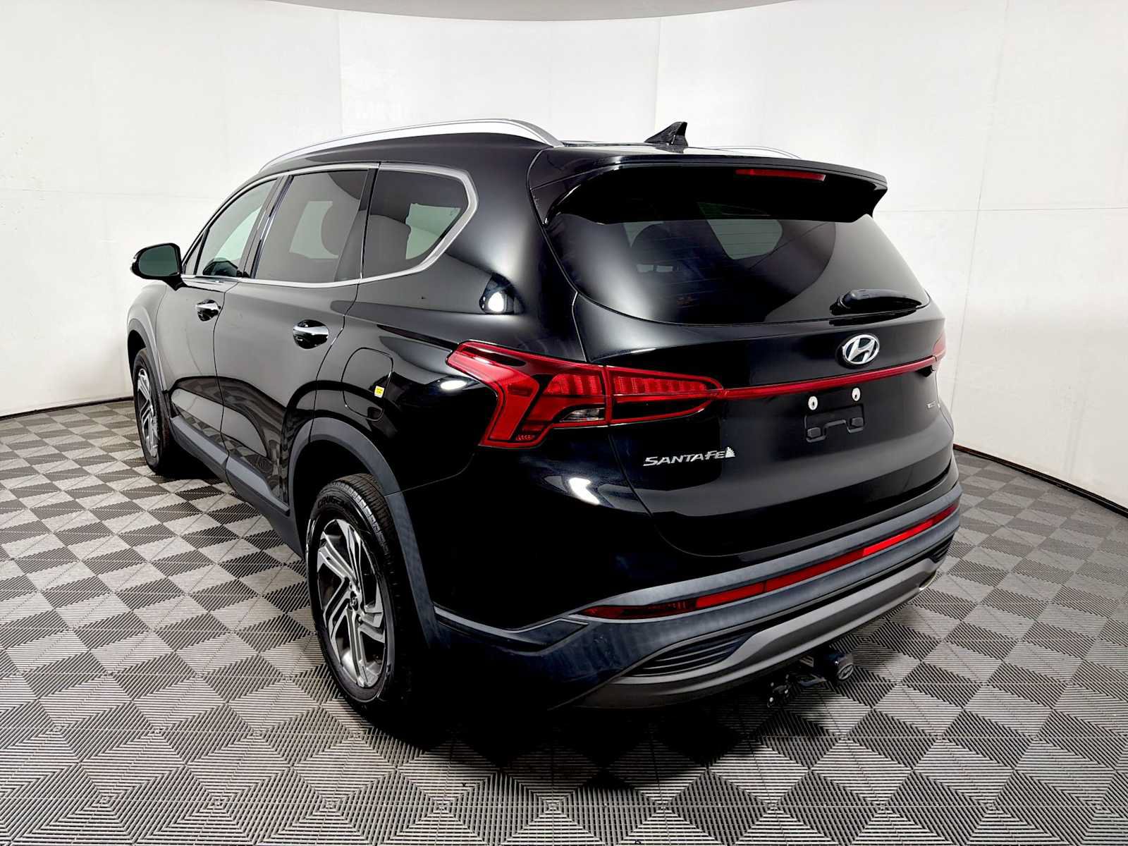 Used 2023 Hyundai Santa Fe SEL AWD/4WD image 5