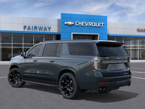 New 2026 Chevrolet Suburban RST w/ RST Capability Package AWD/4WD image 4