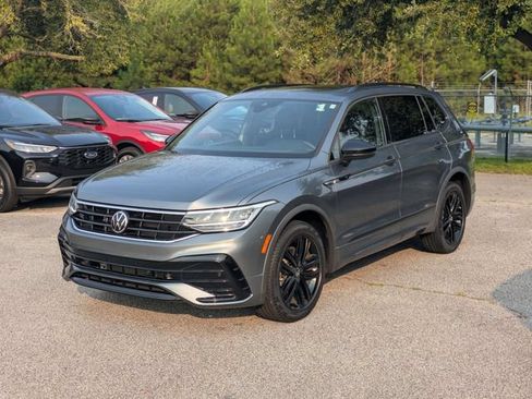 Used 2022 Volkswagen Tiguan SE R-Line FWD image 7