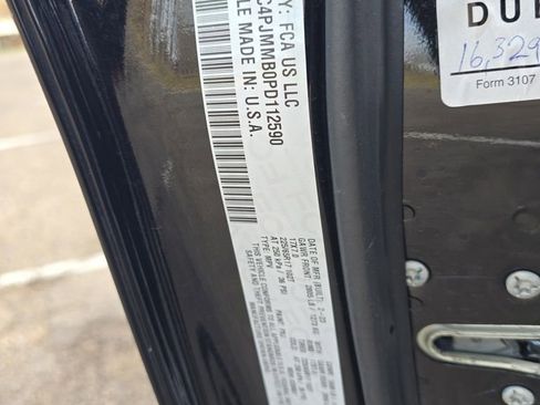 Used 2023 Jeep Cherokee Altitude Lux image 30