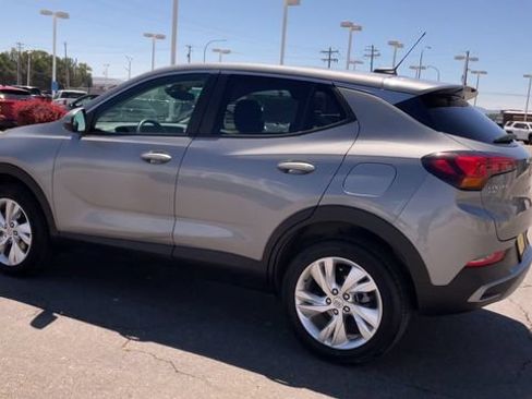 Used 2025 Buick Encore GX Preferred AWD/4WD image 7