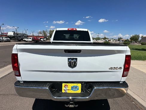 Used 2016 RAM 2500 Tradesman w/ Chrome Appearance Group AWD/4WD image 3