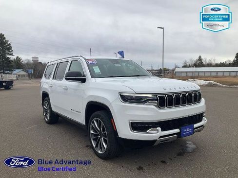 Used 2023 Jeep Wagoneer Series III w/ Premium Group I AWD/4WD image 5