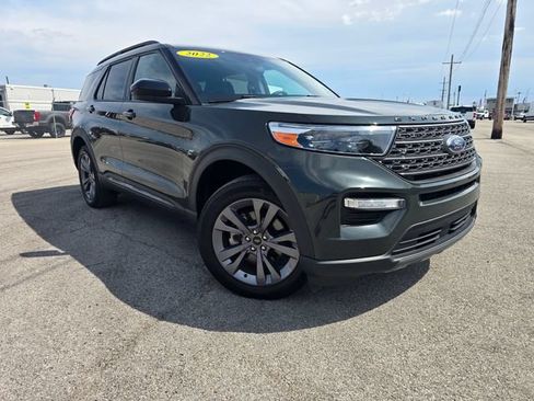 Used 2022 Ford Explorer XLT w/ Equipment Group 202A AWD/4WD image 1