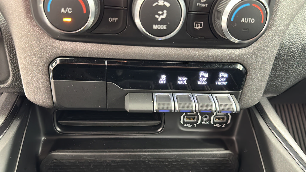 Used 2023 RAM 1500 Big Horn AWD/4WD image 21