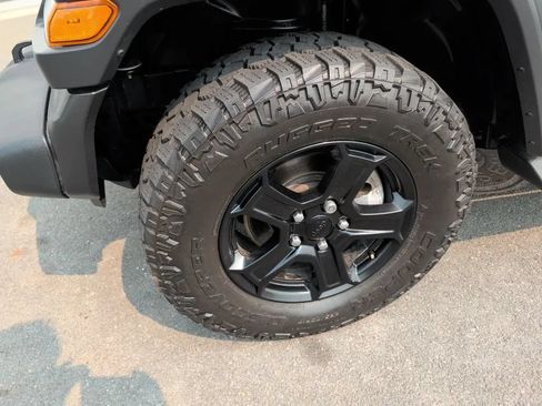 Used 2021 Jeep Wrangler Unlimited Sport AWD/4WD image 7