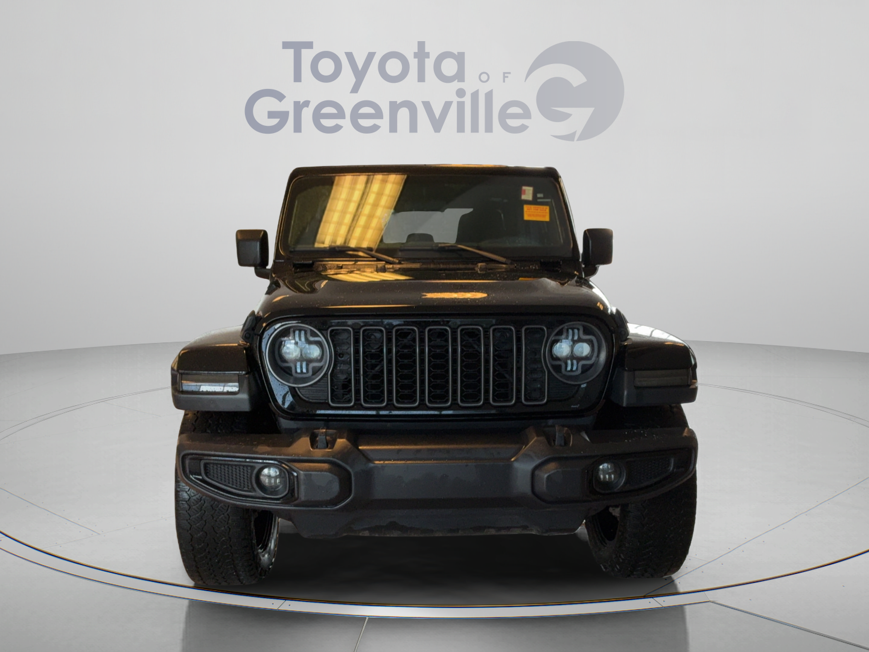 Used 2025 Jeep Gladiator Sport AWD/4WD image 9