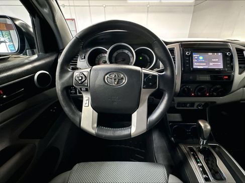 Used 2015 Toyota Tacoma 4x4 Double Cab w/ TRD Off-Road Package image 8