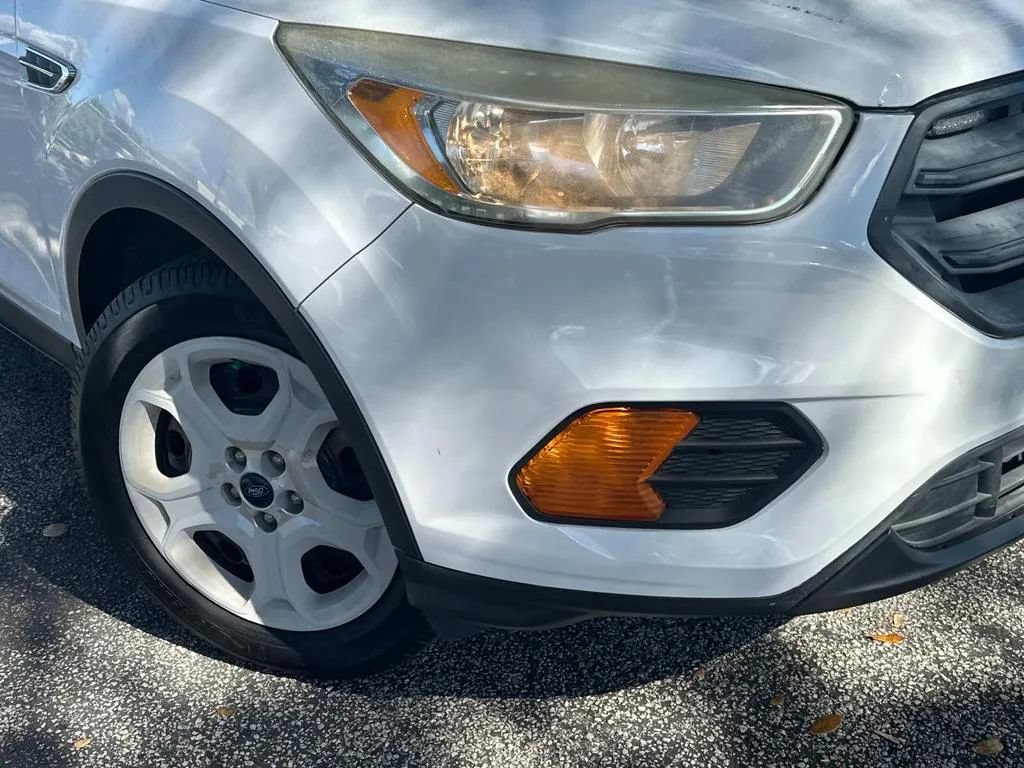 Used 2017 Ford Escape S FWD image 2