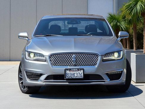Used 2020 Lincoln MKZ Reserve image 2