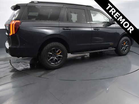 New 2025 Ford Expedition Tremor image 6