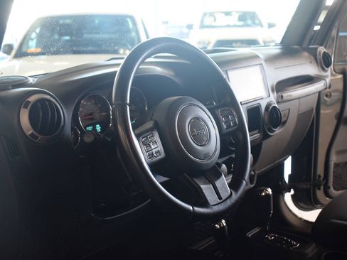 Used 2015 Jeep Wrangler Sport AWD/4WD image 22