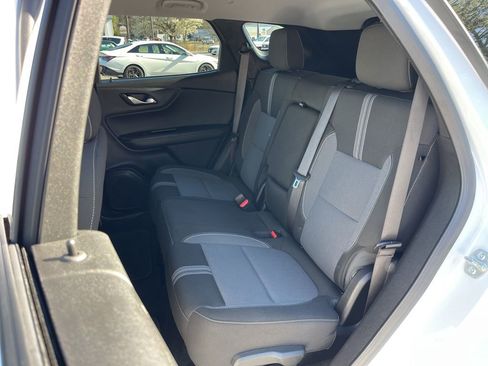 Used 2025 Chevrolet Blazer LT AWD/4WD image 19