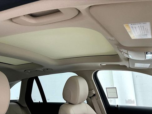 Certified 2022 Mercedes-Benz GLC 300 4MATIC image 28
