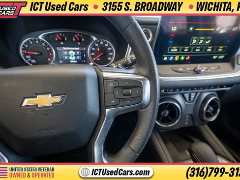 Used 2024 Chevrolet Blazer LT w/ Convenience Package FWD image 18