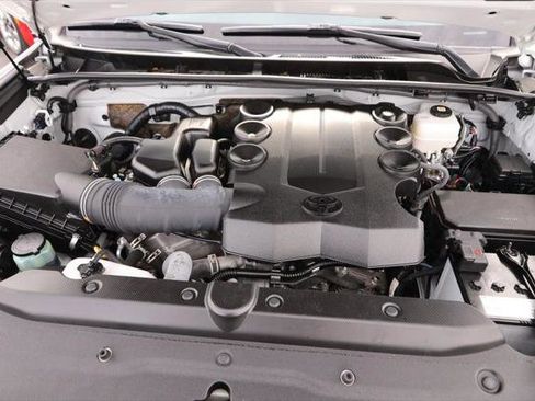 Certified 2024 Toyota 4Runner TRD Off-Road image 26