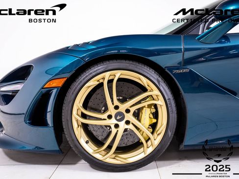 Used 2025 McLaren 750S Spider RWD image 16
