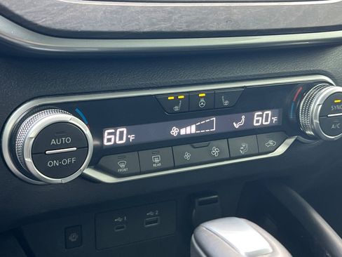 Used 2023 Nissan Altima 2.5 SL image 28