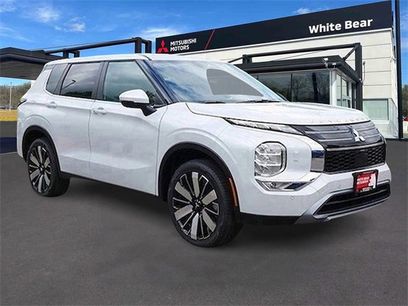New 2025 Mitsubishi Outlander SE