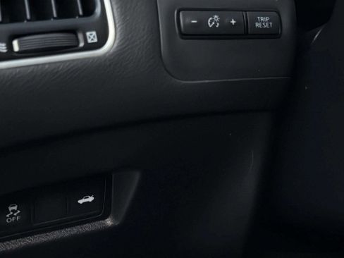 Used 2018 INFINITI Q50 Luxe w/ Sensory Package (Luxe) image 36