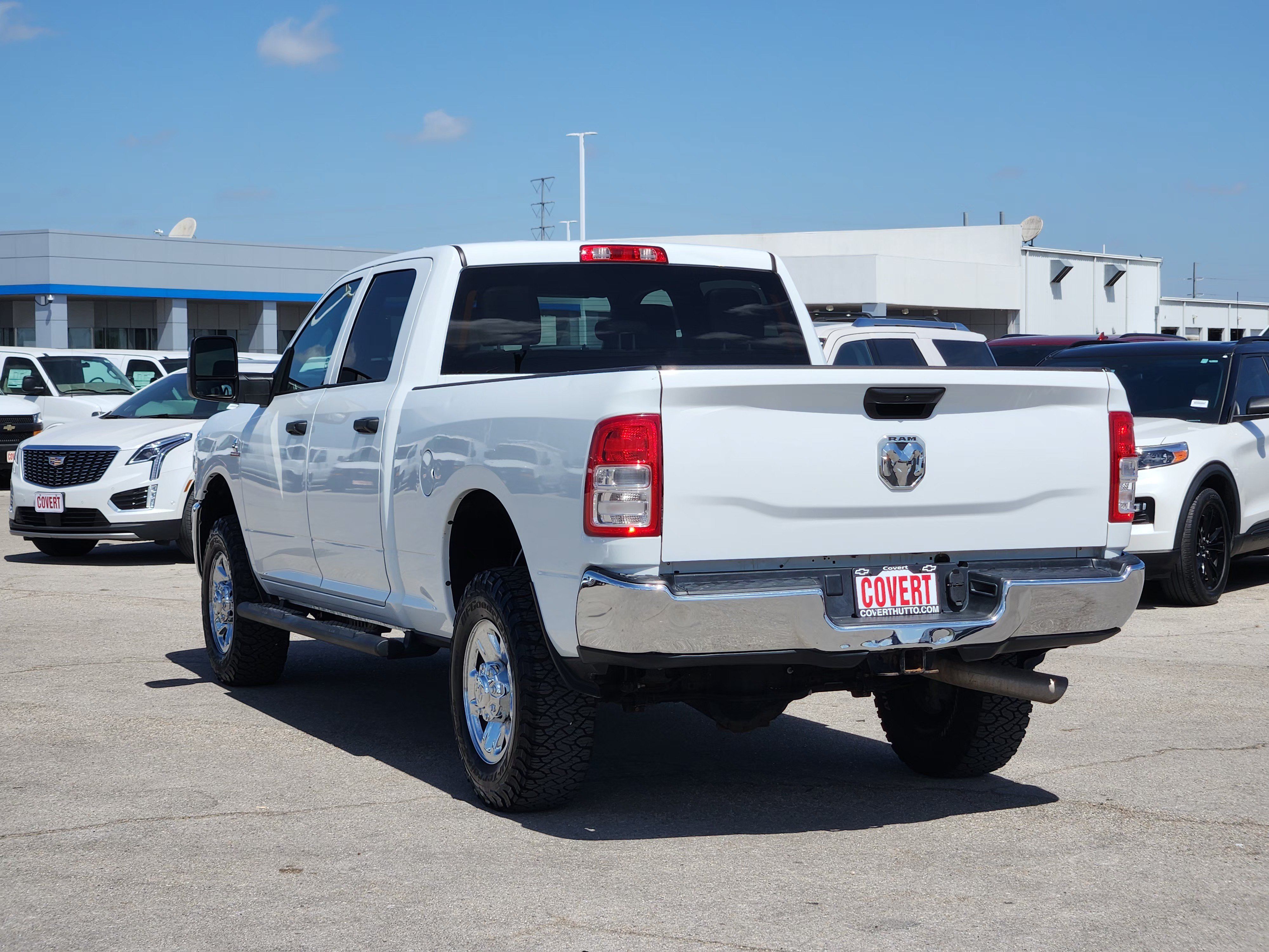 Used 2024 RAM 2500 Tradesman w/ Chrome Appearance Group AWD/4WD image 5