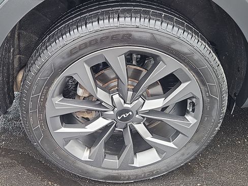 Used 2022 Kia Sorento SX Prestige w/ Rust Color Package image 31