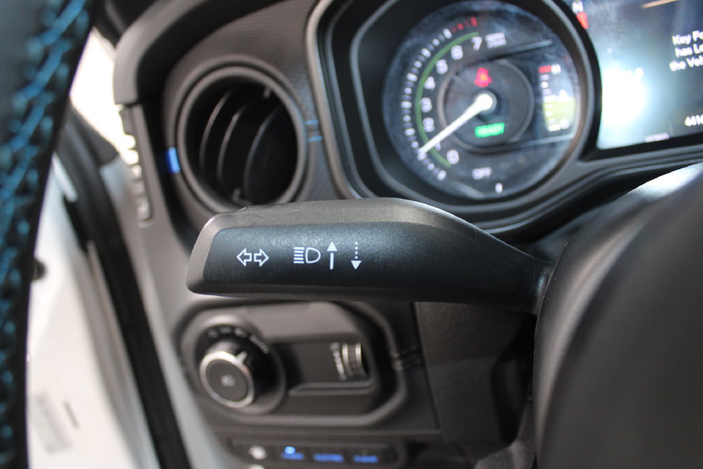 Used 2024 Jeep Wrangler Unlimited Rubicon 4xe AWD/4WD image 34