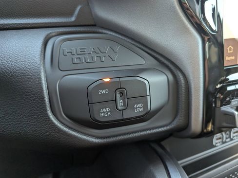 New 2026 RAM 2500 Laramie w/ Sport Appearance Package AWD/4WD image 32