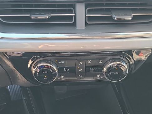 New 2026 Chevrolet Trax LT w/ Midnight Edition image 28