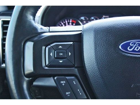 Used 2019 Ford Expedition Limited w/ Equipment Group 301A RWD image 16