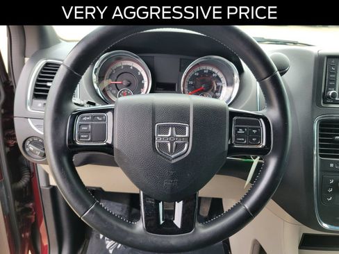 Used 2018 Dodge Grand Caravan SXT FWD image 19