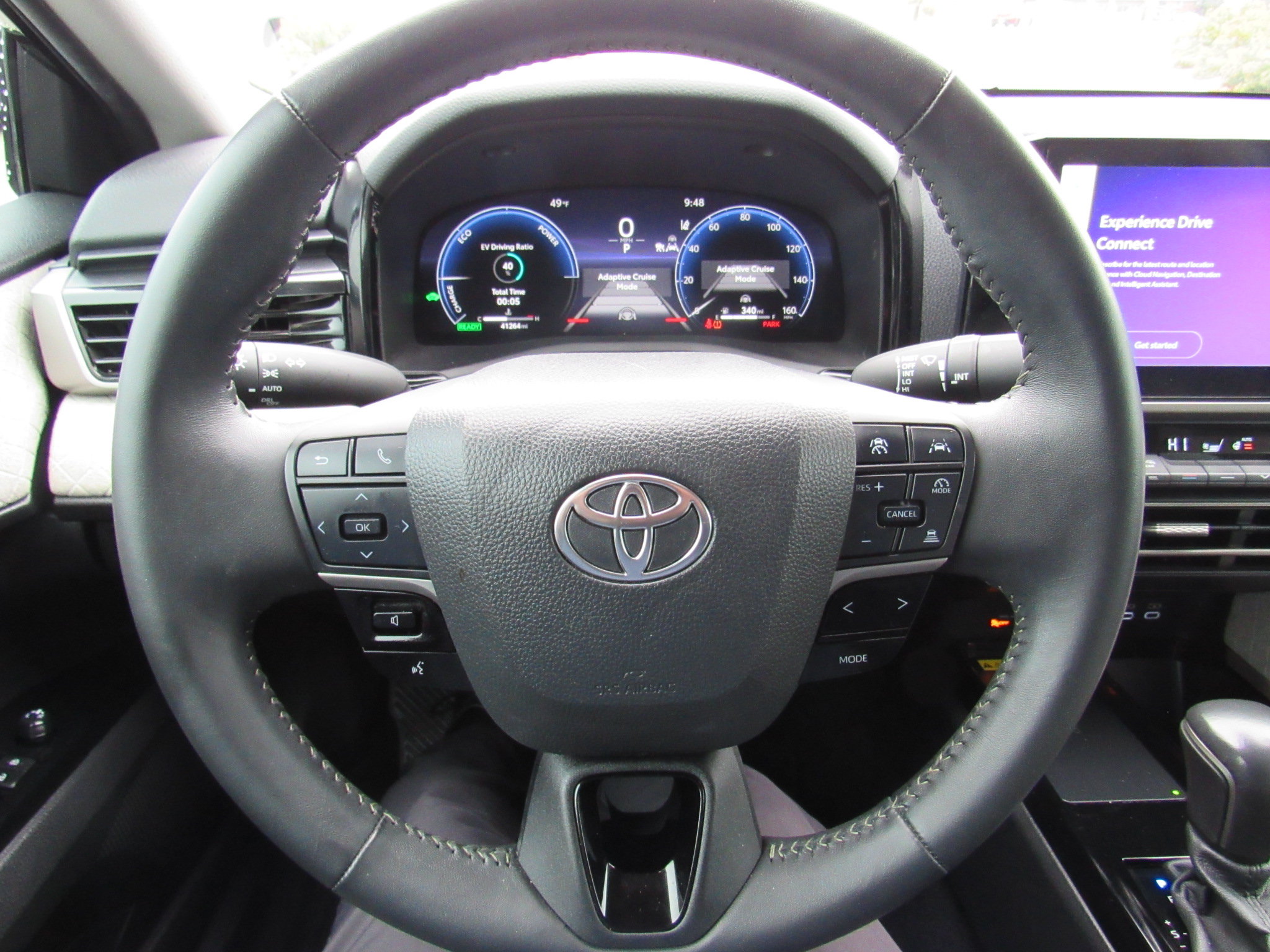 Used 2025 Toyota Camry XLE FWD image 15