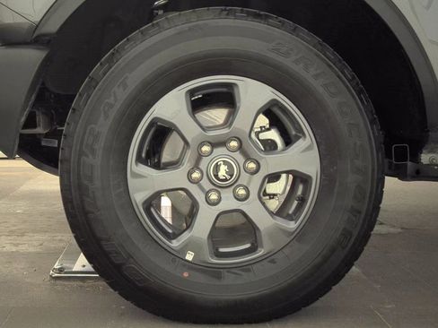 Used 2025 Ford Bronco Big Bend image 10