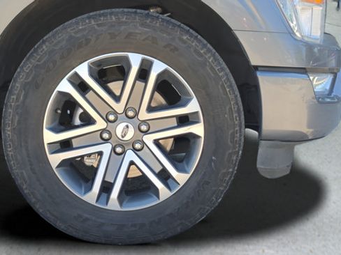 Used 2021 Ford F150 XL w/ STX Appearance Package RWD image 17