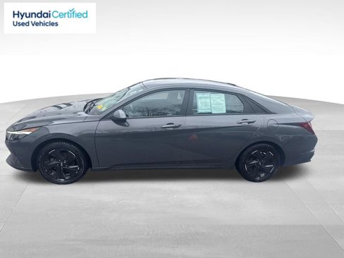Used 2023 Hyundai Elantra SEL FWD image 6