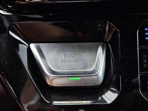 Used 2024 GMC Sierra 1500 AT4 w/ Technology Package AWD/4WD image 21